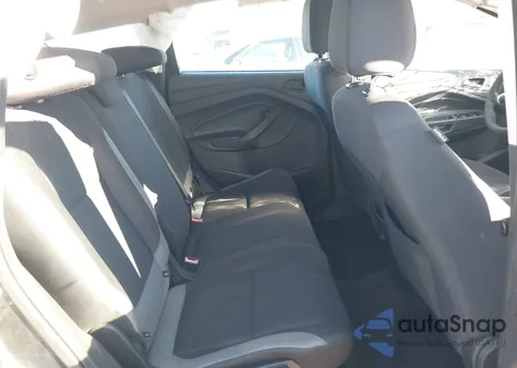 2015 Ford Escape S z USA, uszkodzony, nr VIN 1FMCU0F70FUC12822